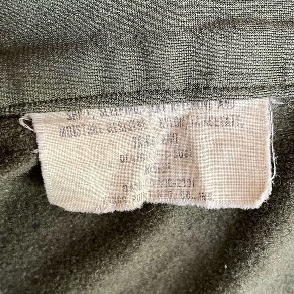 U.S. Military Long Sleeve Heat Retentive Shirt Size M EUC - Picture 7 of 7